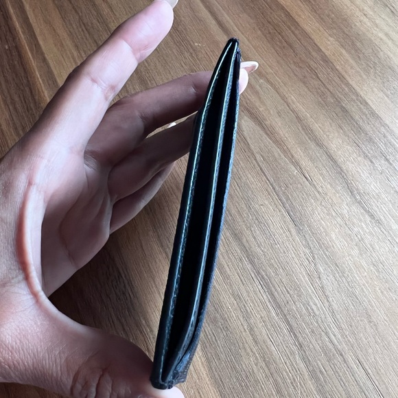 LOUIS VUITTON card holder - Picture 3 of 5